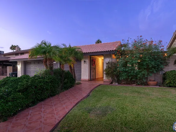 241 Riverwood Dr, Brawley, CA 92227