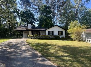 9182 Bent Pine Ct NE, Covington, GA 30014