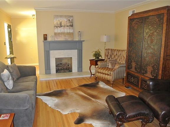 4th image of 2754 Crestview Ave