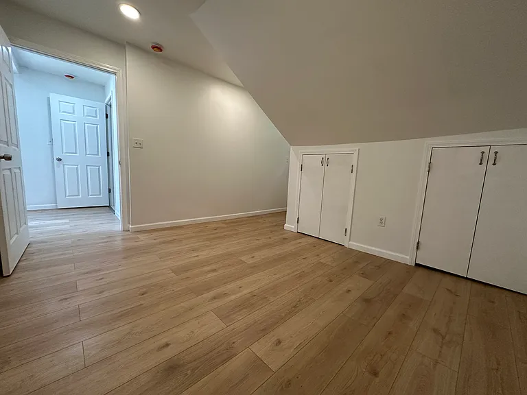 bedroom 3rd floor