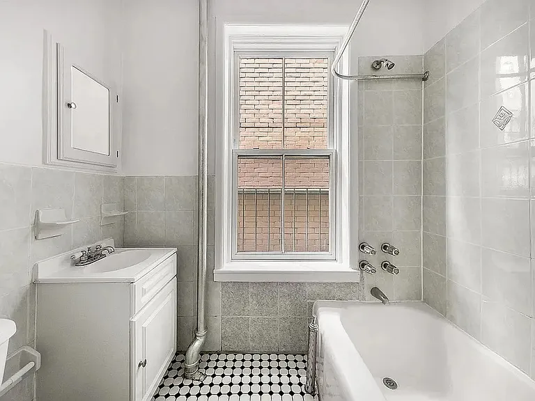 7 W 92nd St #4B — Photo 6