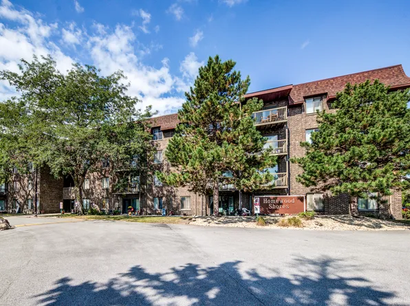 820 Elder Rd APT 310, Homewood, IL 60430