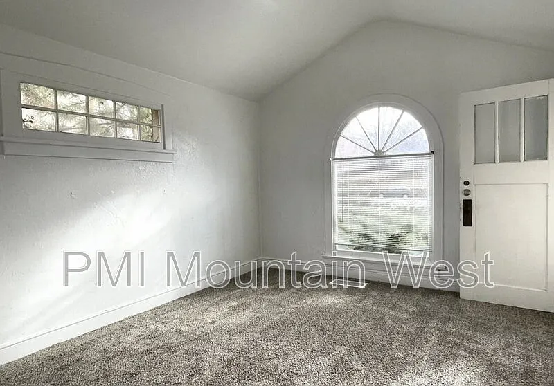Building Photo - 532A S 1100 E