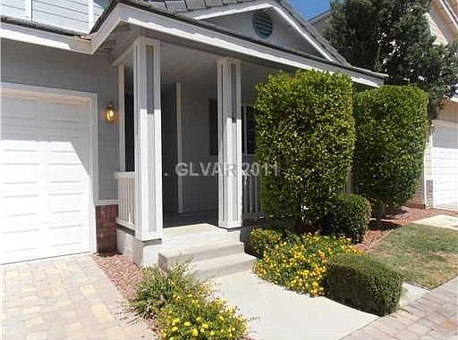 3rd image of 10428 Cherry Brook St