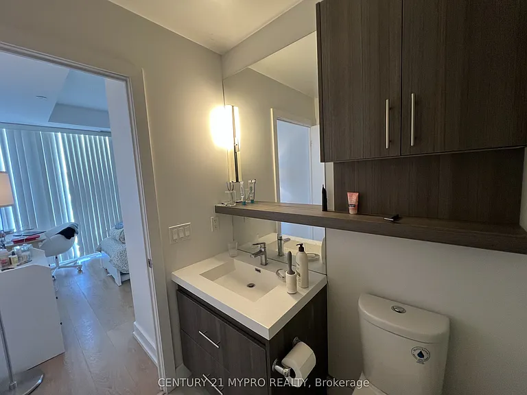 150 Fairview Mall Dr #802 — Photo 27