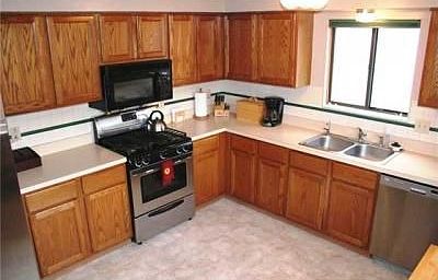4th image of 3269 Stadler Dr