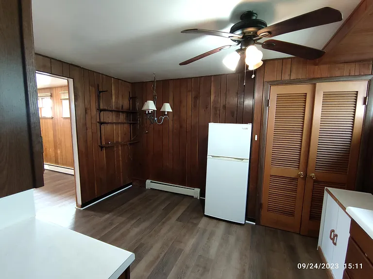 730 57th St #1B — Photo 3