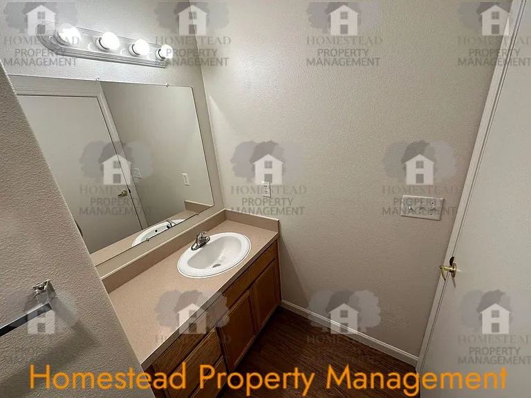 2750 Brooks Ave NE #101-204 — Photo 24