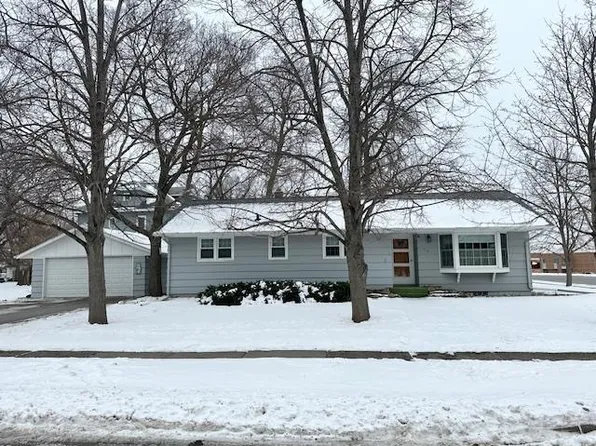 710 Lake Ave, Ortonville, MN 56278