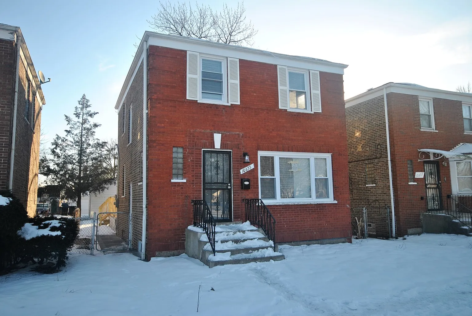 10655 S Sangamon St photo 1
