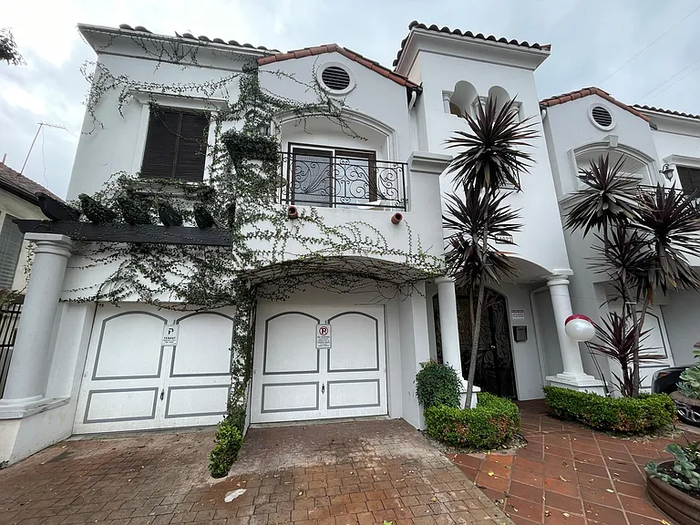 Tuscany Apartments — Photo 1