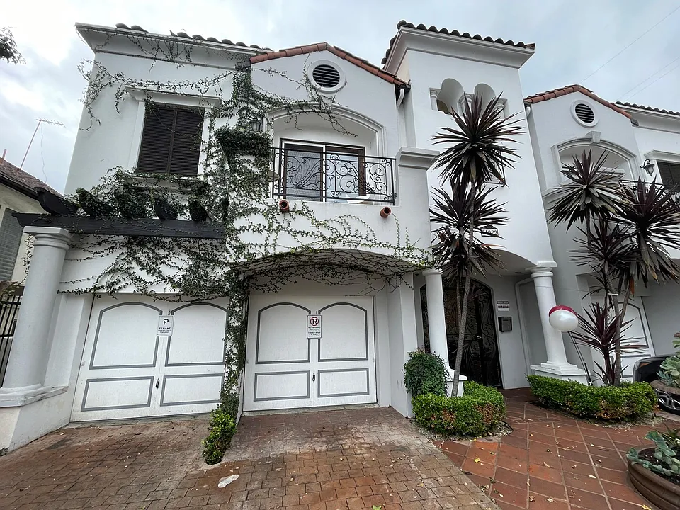 Tuscany Apartments