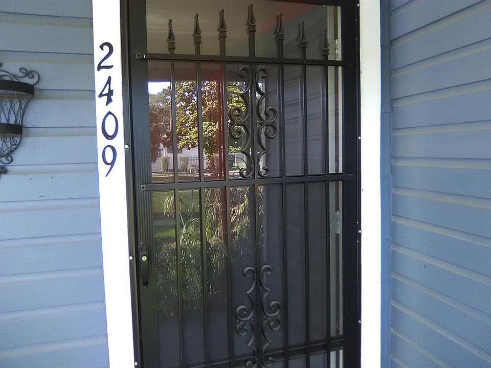 1st image of 2409 Lynnfield St