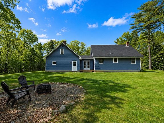 5th image of 412 Sebago Lake Road