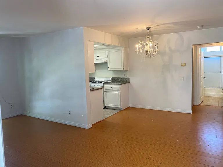 14116 Tiara St #6 — Photo 20