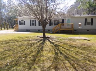 864 Old 30 Rd, Jacksonville, NC 28546
