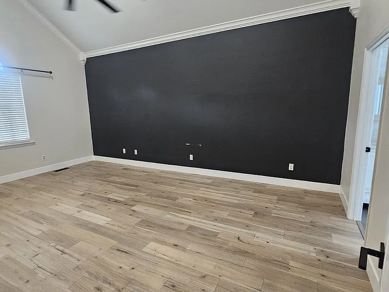 200 Blair Rd — Photo 11