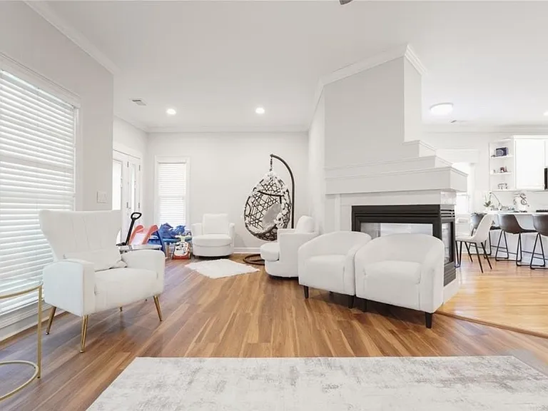 8620 Hope Mews Ct — Photo 6