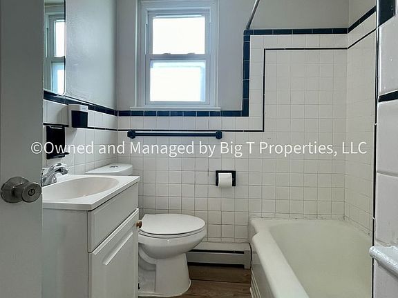 5th image of 203 Marsh Ln