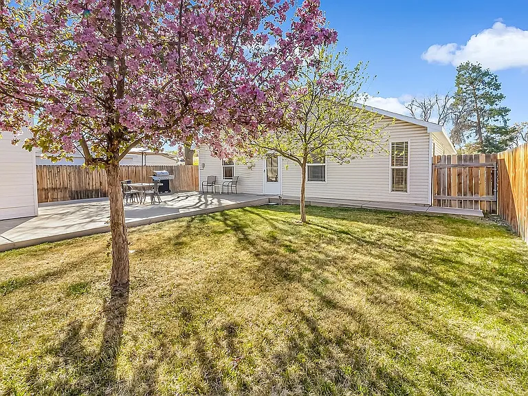 1420 Pinyon Ave — Photo 26
