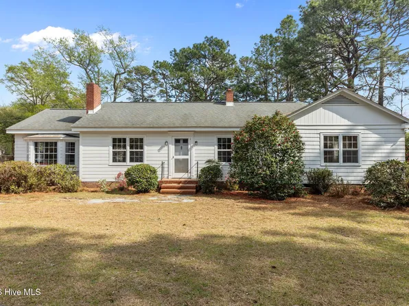 1004 N Poplar St, Aberdeen, NC 28315