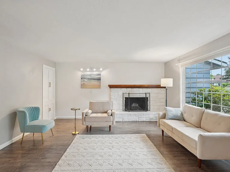 20365 SW Newcastle Pl — Photo 3
