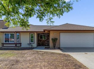 1754 Holly Ave, Clovis, CA 93611