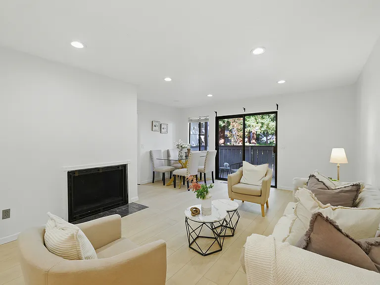 4033 Ralston Cmn — Photo 3
