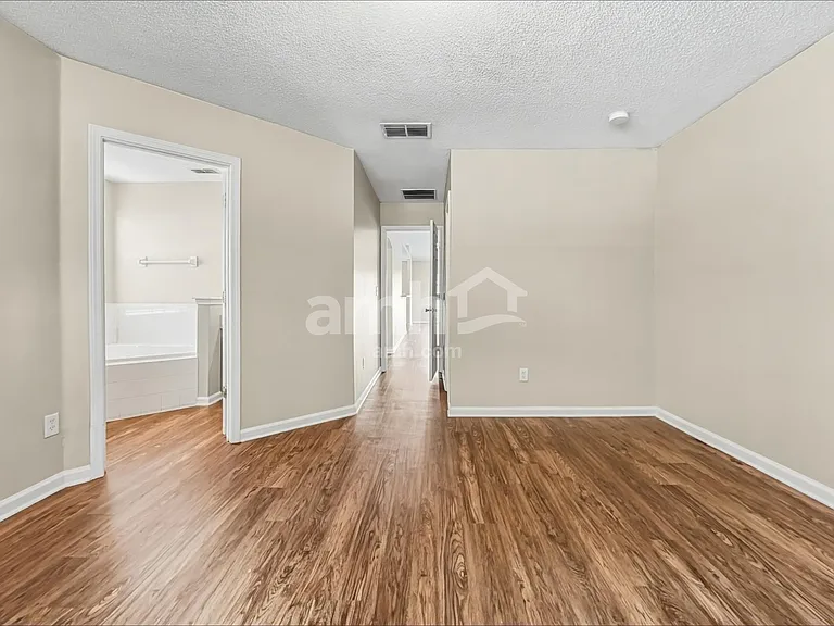 11134 Lauren Oak Ln — Photo 10