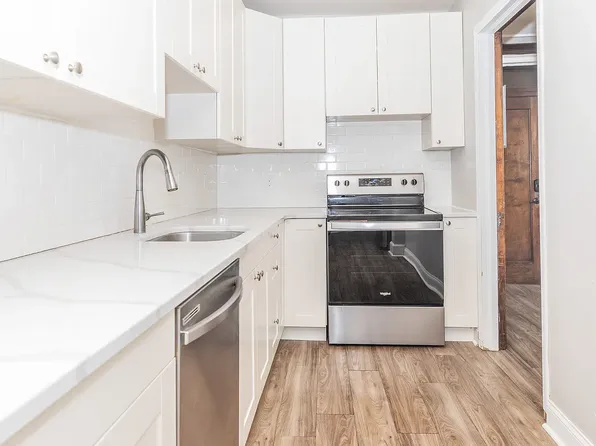 Raymond Apartments