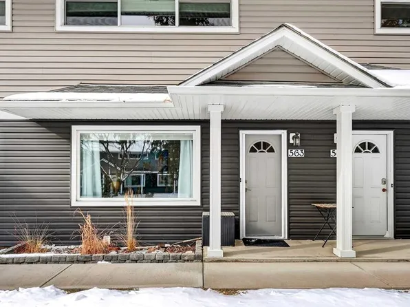 563 E Regal Park NE, Calgary, AB T2E 0S6