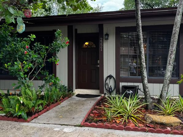 2221 Buttonwood Ave