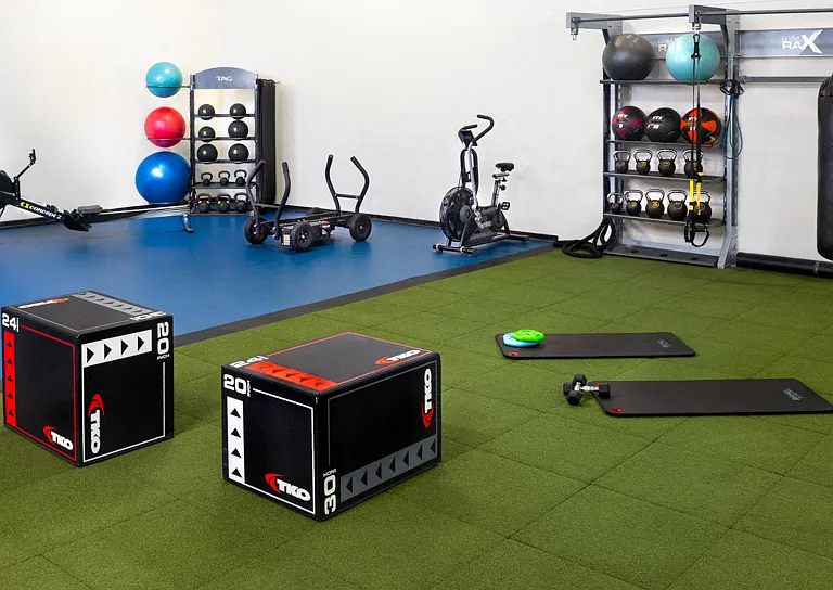 Multi-functional training studio
