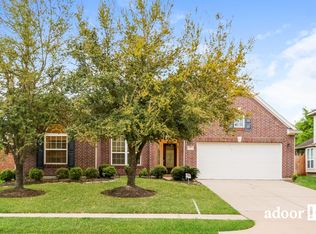 2713 Autumn Falls Dr, Pearland, TX 77584