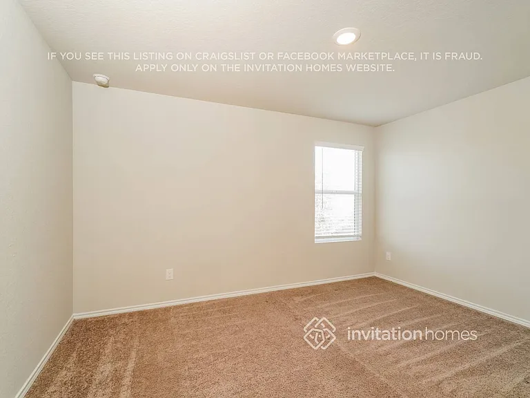 143 Pasadena Pl — Photo 9