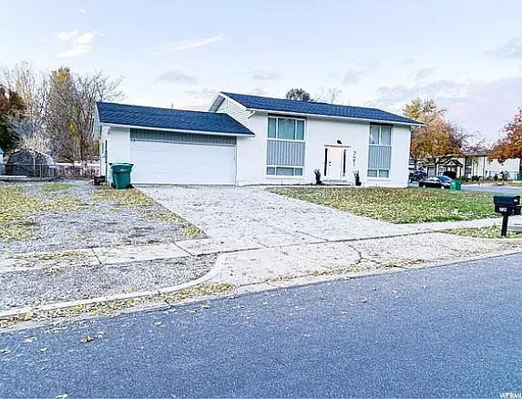 721 Rosewood Ln #D — Photo 14