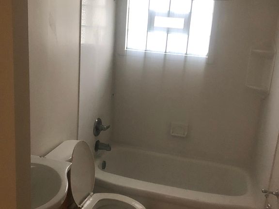 2nd image of 22254 Clyde Ave