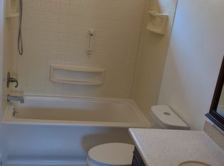 520 3rd St #B, Orland, CA 95963