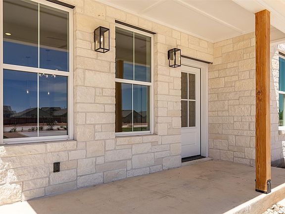 2nd image of 802 W Creek St #100