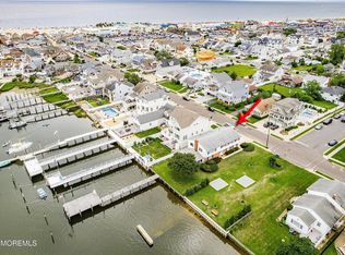 25 Niblick Street, Point Pleasant Beach, NJ 08742
