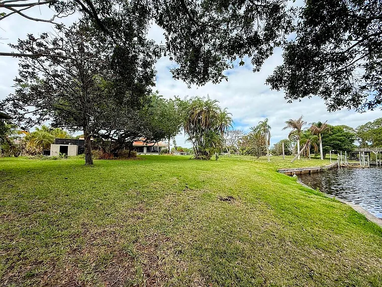 465 SE Naranja Ave — Photo 88