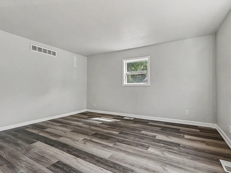 790 Harriet St #1 — Photo 7