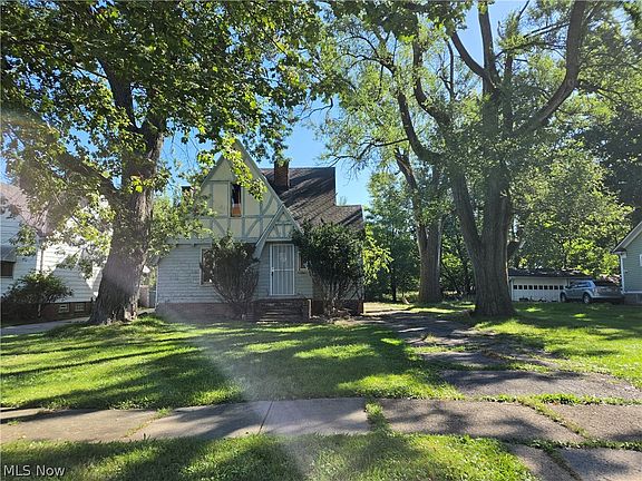 5th image of 5245 Theodore St