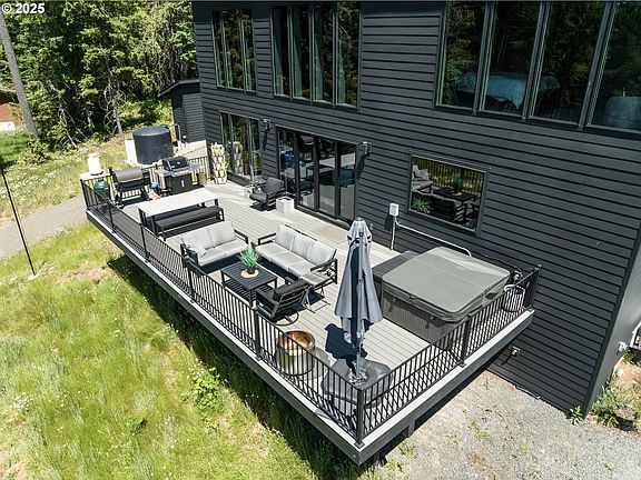 5th image of 85168 Strayer Pl