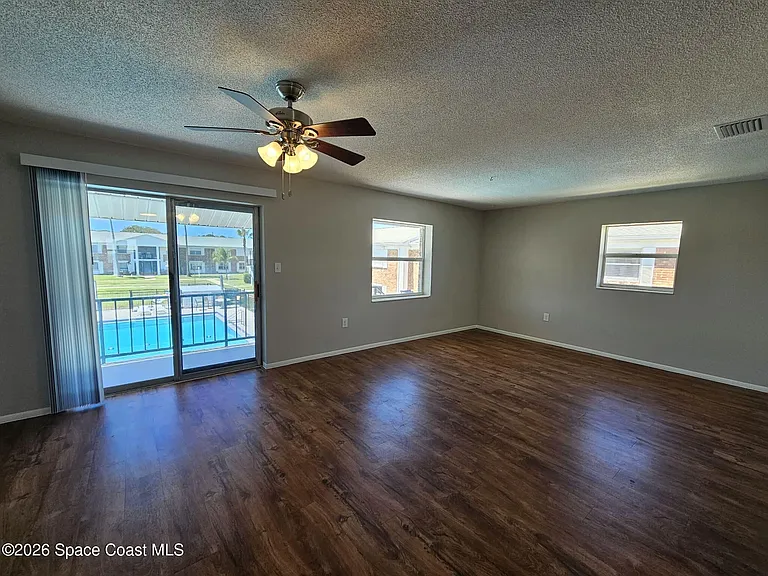 190 E Olmstead Dr #M1 — Photo 6