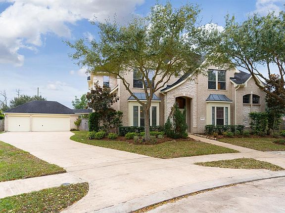 2nd image of 7019 Lake Haven Ct