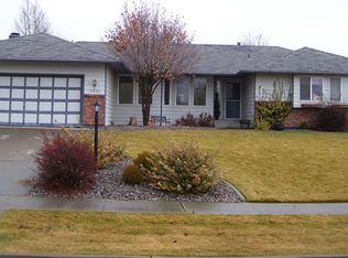 10420 N Iroquois Dr, Spokane, WA 99208