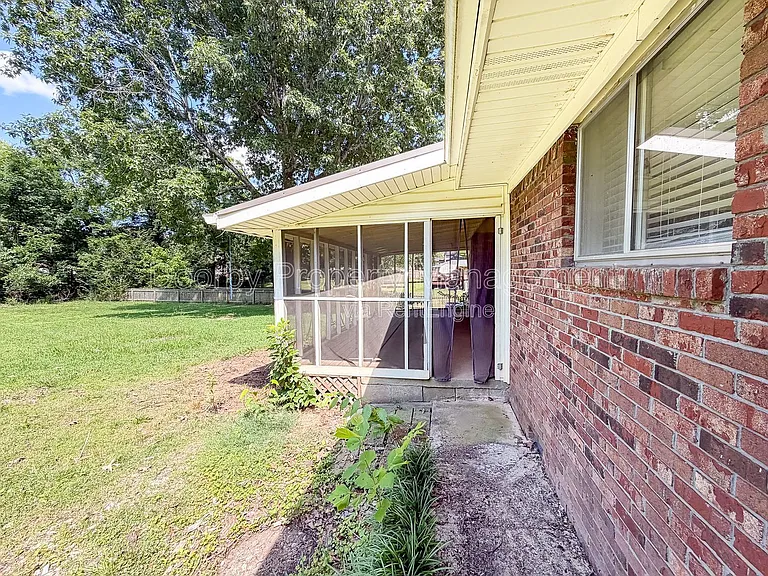 834 Kay Cir — Photo 23