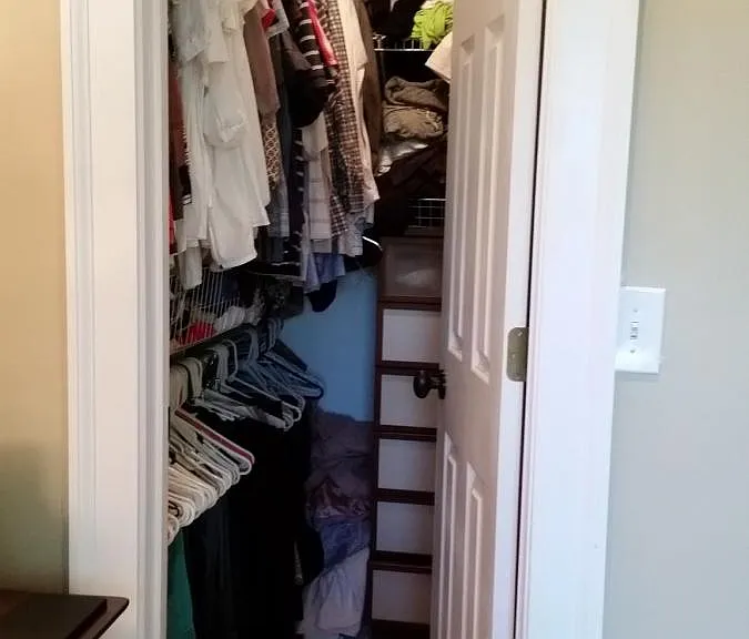 Walk in closet