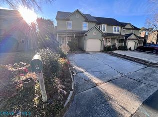 8 Heatherfield Ct, Kilmarnock, VA 22482